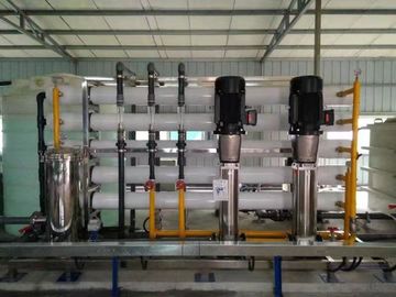 SUS304 Water Tank Reverse Osmosis Plant RO Sistem Pengolahan / Penyaringan / Pemurnian Air
