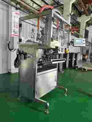 Keakuratan ± 0,5 persen Mesin pengisian kantong-dalam-kotak yang beroperasi pada tekanan udara 0,6-0,8MPa Ideal untuk penyampaian cairan yang tepat