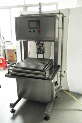 YGT Semi-Automatic 1-25L Non-Aseptic BIB Filler Untuk Juice Buah/Susu/Minyak Dengan PLC SUS304/316 Made In China