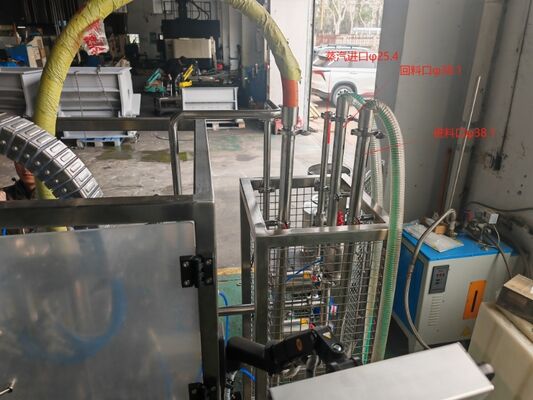 Keakuratan ± 0,5 persen Mesin pengisian kantong-dalam-kotak yang beroperasi pada tekanan udara 0,6-0,8MPa Ideal untuk penyampaian cairan yang tepat